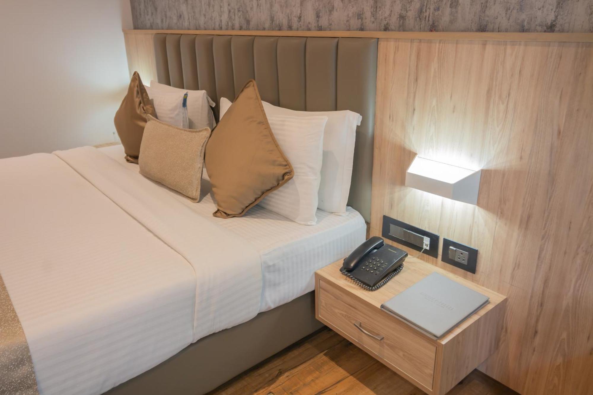 Hotel Celestiial , Candolim Εξωτερικό φωτογραφία