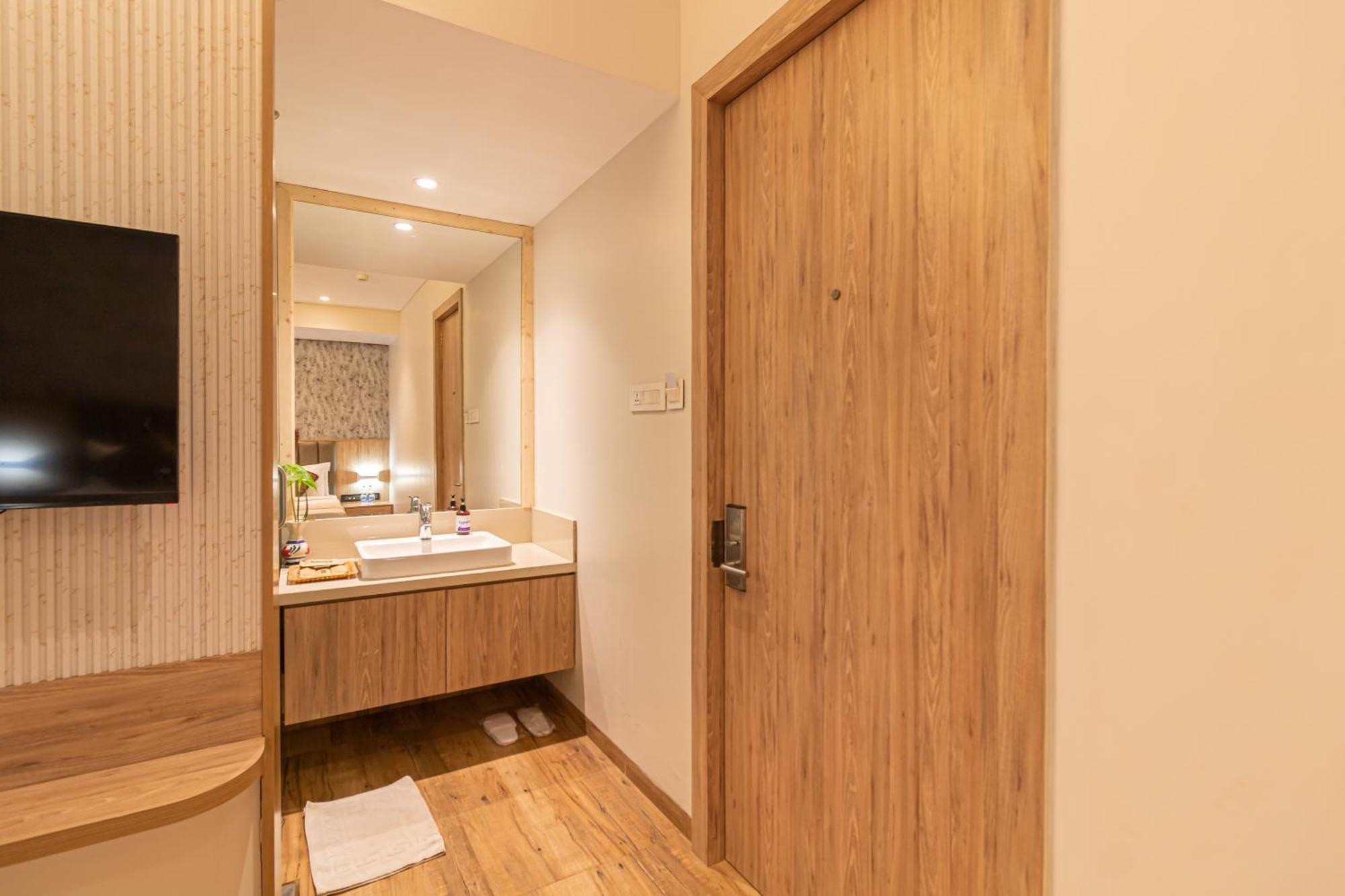 Hotel Celestiial , Candolim Εξωτερικό φωτογραφία