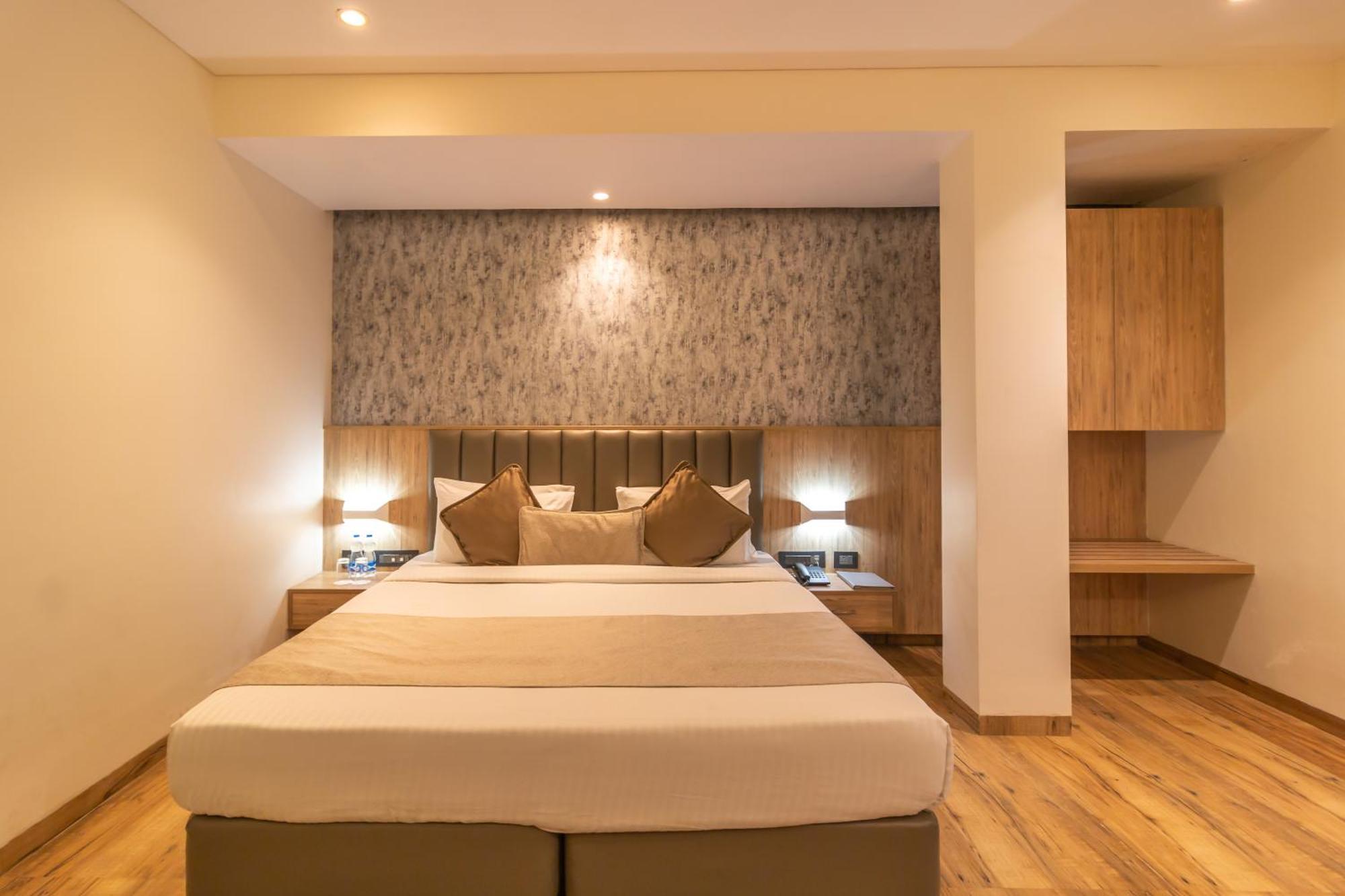 Hotel Celestiial , Candolim Εξωτερικό φωτογραφία