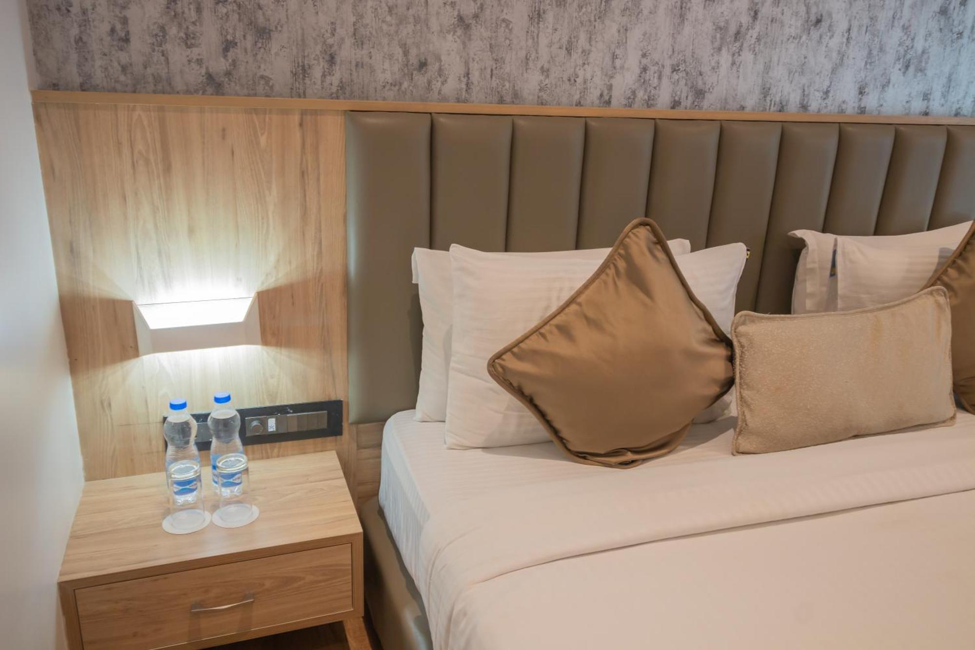Hotel Celestiial , Candolim Εξωτερικό φωτογραφία